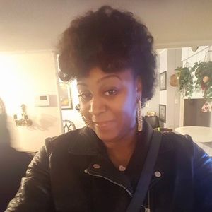 Meet your Posher, Natasha